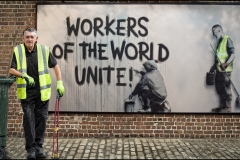 01-Workers-of-the-world-unite