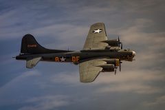 9-B-17-FLYING-FORTRESS