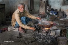 Digital-PhotoTravel_Charles-Ashton_England_Bidri-Production-Hyderabad_FIAP-Silver-medal