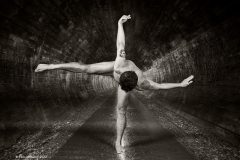 Digital-Open-Monochrome_Eion-Johnston_Scotland_Limb-Quadrants-in-Tunnel_