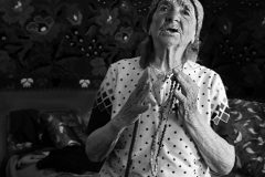 Digital-Open-Monochrome_Lajos-Nagy_Romania_Prayer_