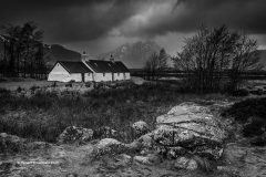 Digital-Open-Monochrome_Richard-Broomfield_England_Impending-storm-Blackrock-Cottage_