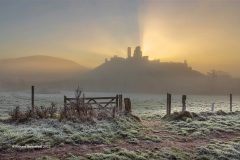 Digital-Open-Colour_Richard-Broomfield_England_Sunrise-Corfe-Castle-Contre-jour_