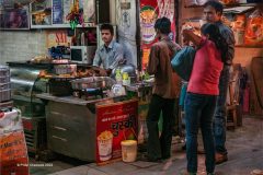 Digital-PhotoTravel_Philip-Chadwick_Wales_Indian-Momo-Stall_