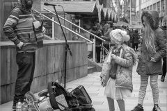 KJ-Busking-Street-Musicians-01-Tl